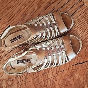 Pikolinos Leather Heels